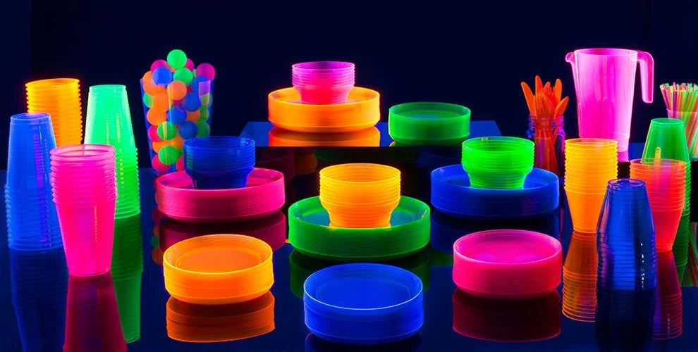 Glow in the Dark Cups, Bowls & Utensils