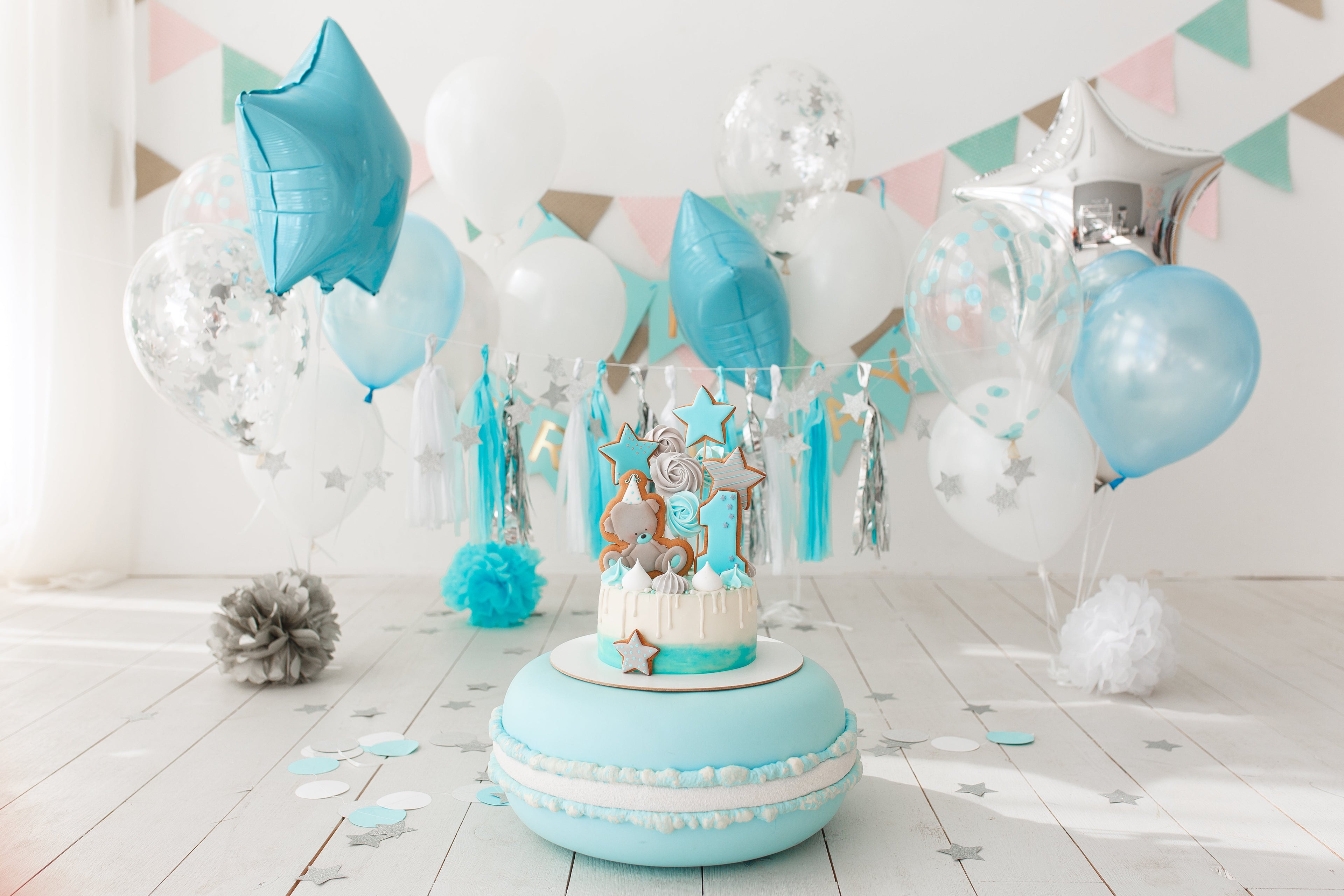Party Balloons & Accessories