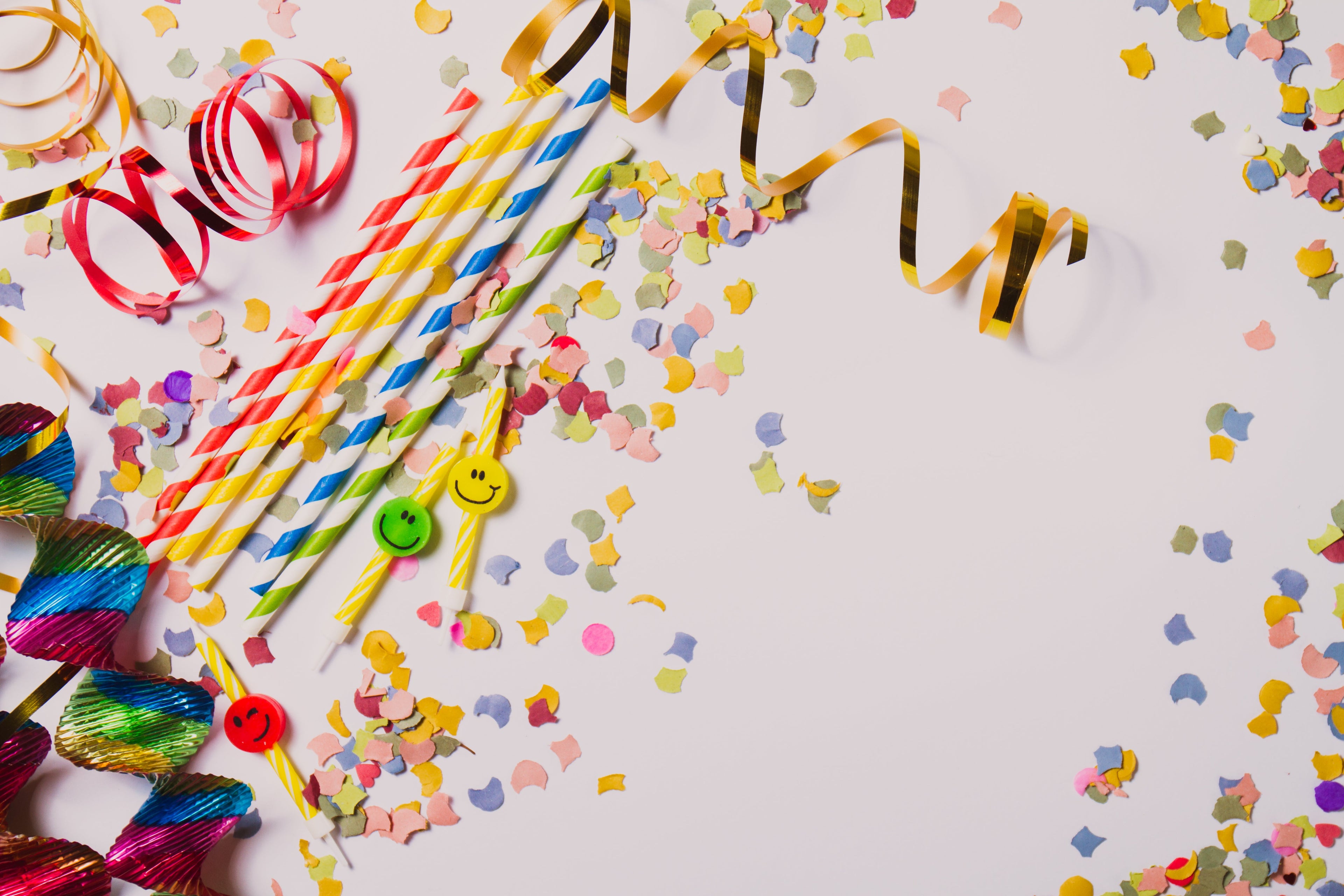 Confetti, Party Poppers & Party String